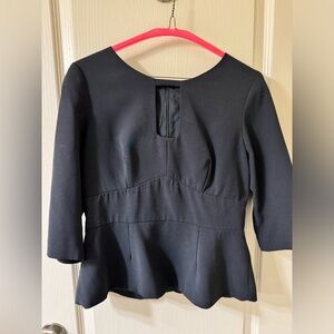 Femme de Carriere peplum top
